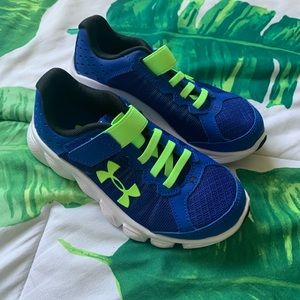 Under armour deep blue and neon green kids shoes